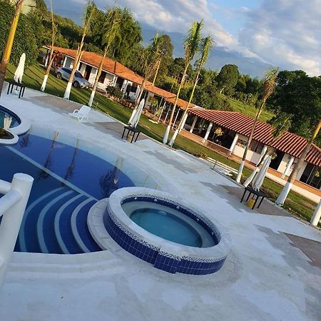 Rancho De Puerto Espejo Agrohotel Armenia  Zewnętrze zdjęcie